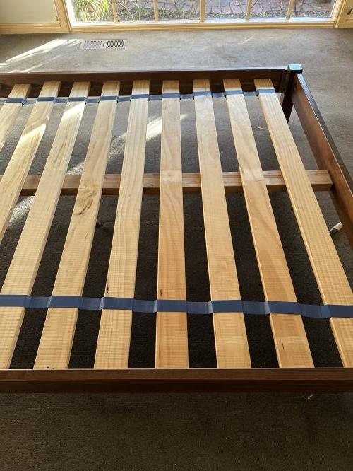 Second-hand Queen Size Bed Frame - Photo 6)