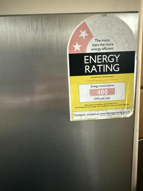Second-hand Hisense 230L Top Mount Fridge - Photo 6)