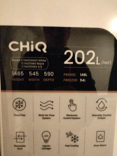 Second-hand Chiq 202L Top Mount Fridge - Photo 6)