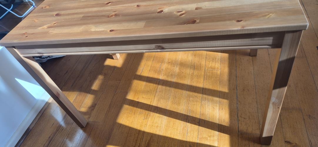 Second-hand IKEA Dining Table with 4 Chairs - Photo 6)
