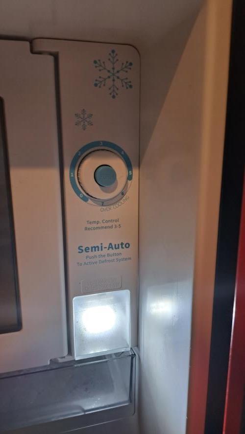Second-hand Hisense 179L Bar Fridge - Photo 6)
