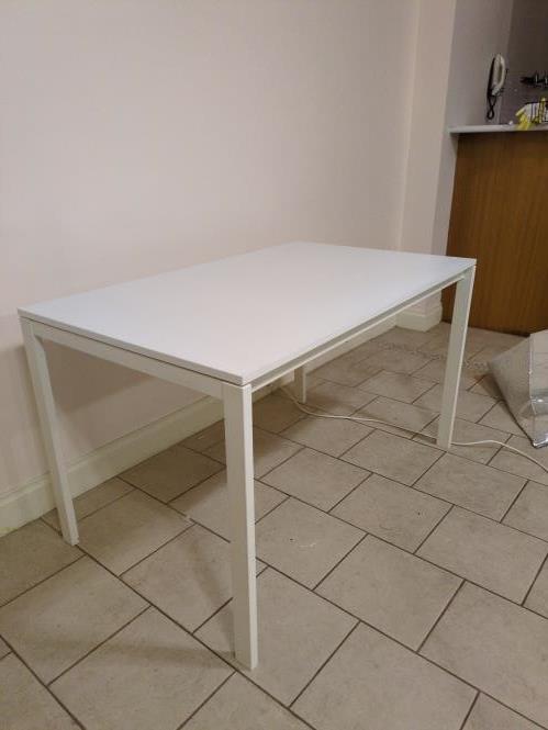 Second-hand Dining Table (no chairs) - Photo 6)