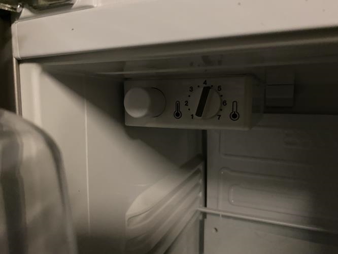 Second-hand Fisher & Paykel 248L Top Mount Fridge - Photo 6)