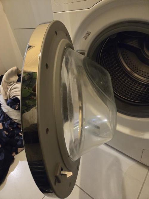 Second-hand Samsung 7.5kg Front Load Washing Machine - Photo 6)