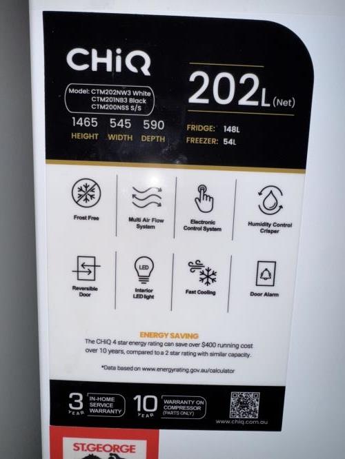Second-hand Chiq 202L Top Mount Fridge - Photo 6)