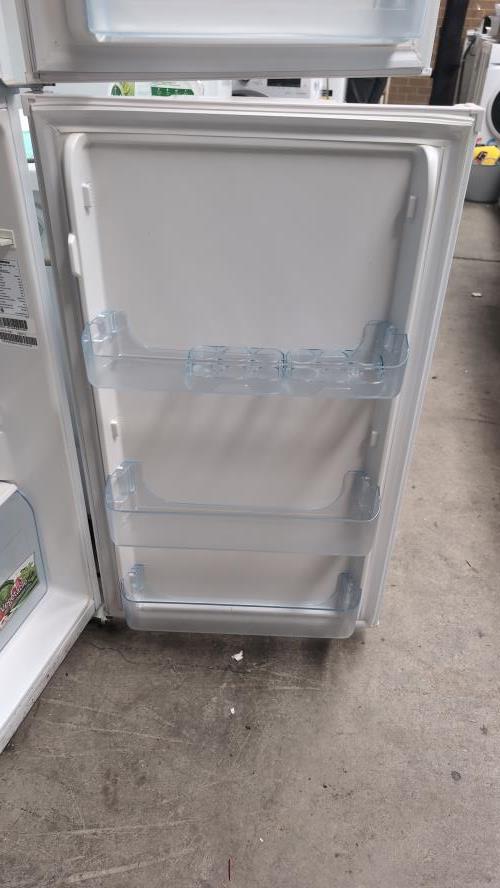Second-hand Hisense 221L Top Mount Fridge - Photo 6)
