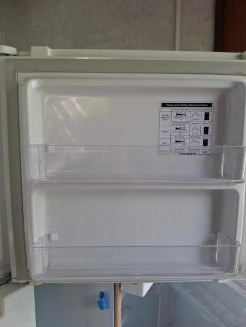 Second-hand Samsung 255L Top Mount Fridge - Photo 6)