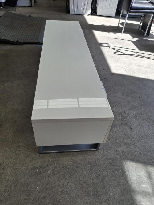 Second-hand Entertainment Unit - Photo 6)