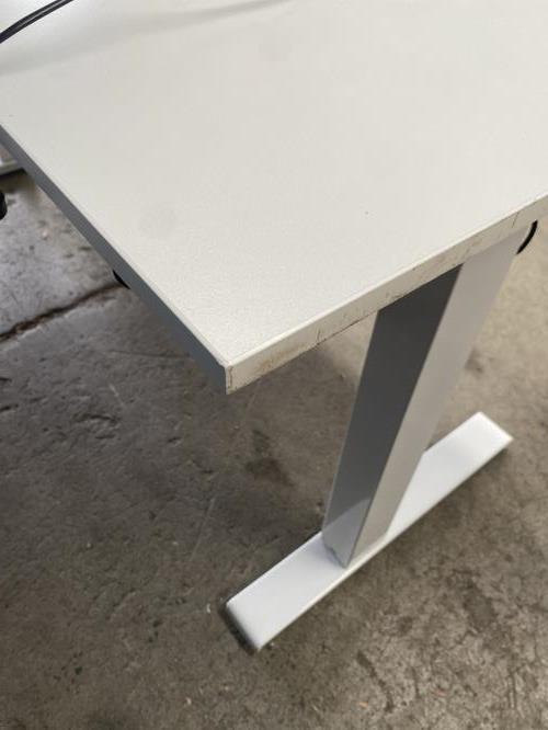 Second-hand  - Photo 6)