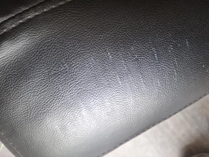 Second-hand  - Photo 6)