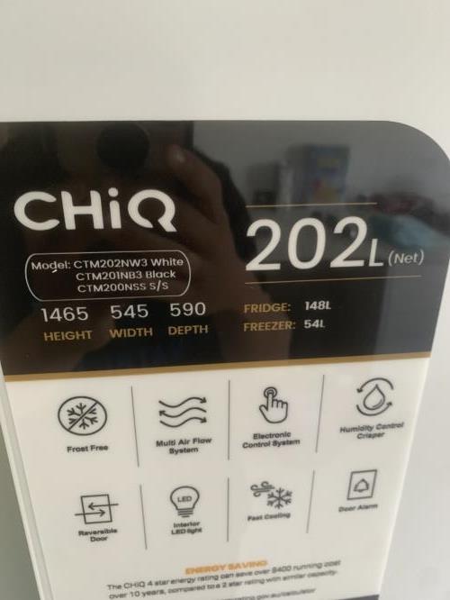 Second-hand Chiq 202L Top Mount Fridge - Photo 6)