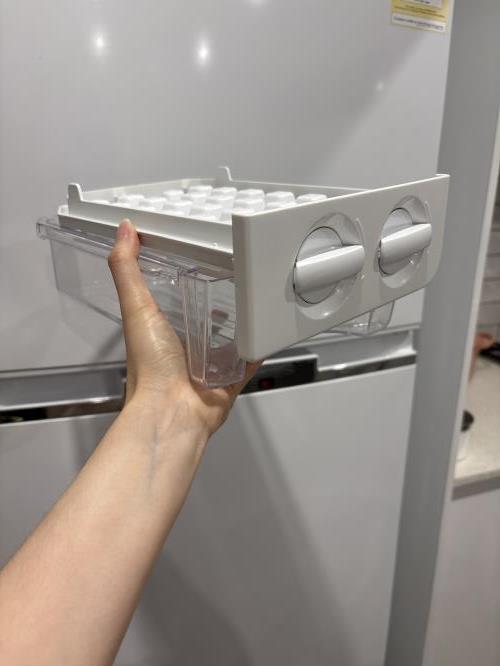 Second-hand Westinghouse 347L Top Mount Fridge - Photo 6)