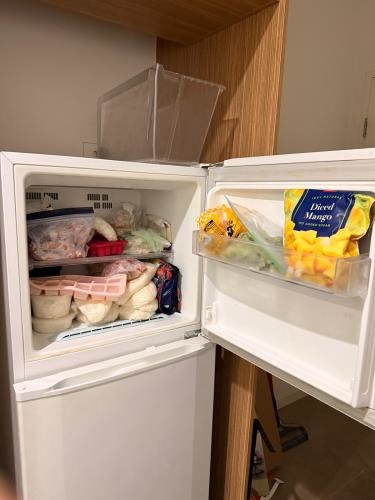 Second-hand LG 205L Top Mount Fridge - Photo 6)