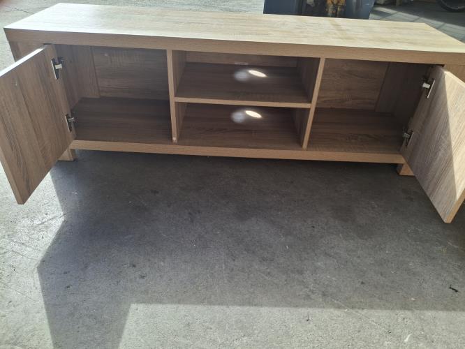 Second-hand Entertainment Unit - Photo 6)