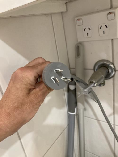 Second-hand Westinghouse 7.5kg Front Load Washing Machine - Photo 6)