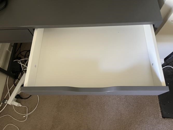 Second-hand Desk - Photo 6)