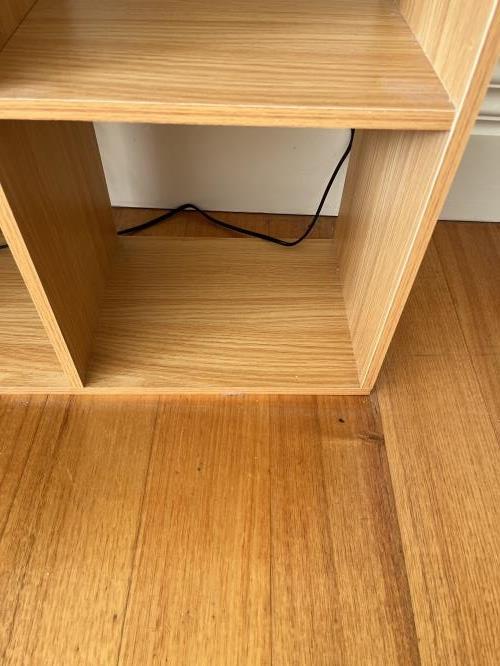 Second-hand Bookshelf - Photo 6)