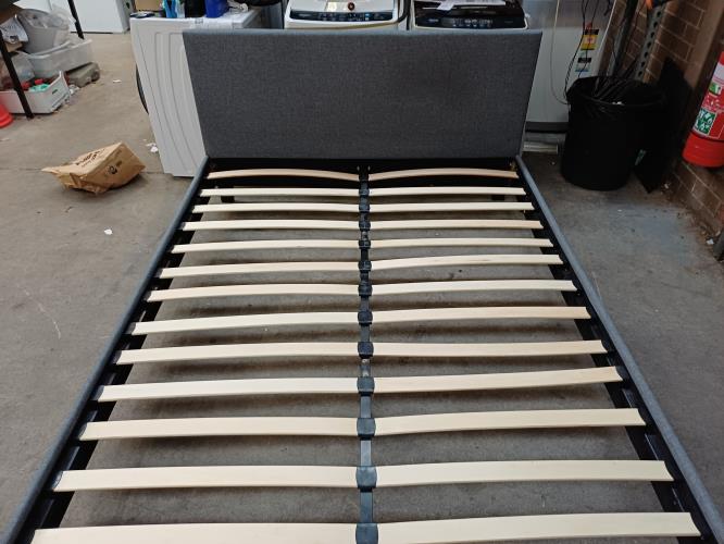 Second-hand Queen Size Bed Frame - Photo 6)