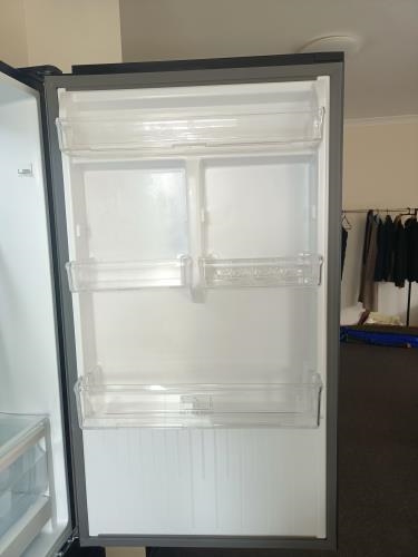 Second-hand Solt 325L Bottom Mount Fridge - Photo 6)