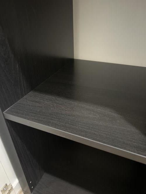 Second-hand IKEA Bookshelf - Photo 6)