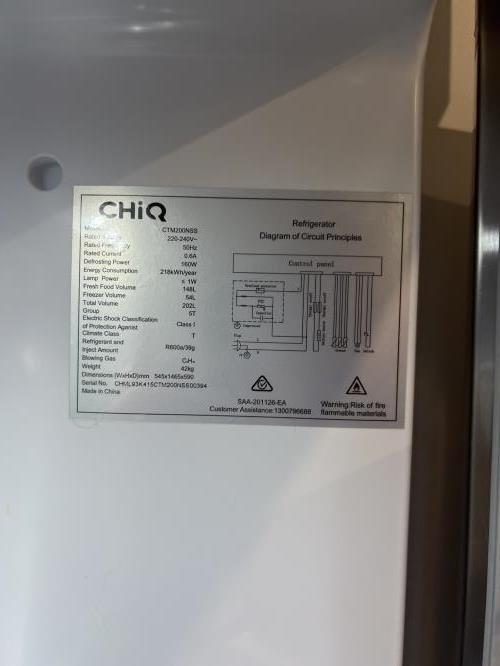 Second-hand Chiq 202L Top Mount Fridge - Photo 6)