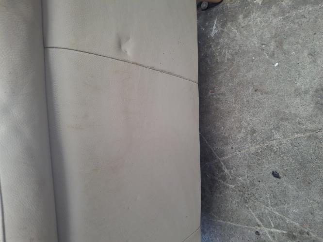 Second-hand Sofa - Photo 6)