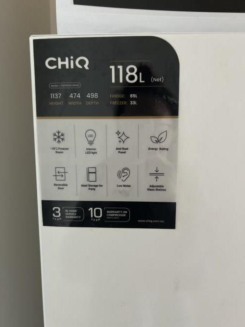 Second-hand Chiq 118L Top Mount Fridge - Photo 6)
