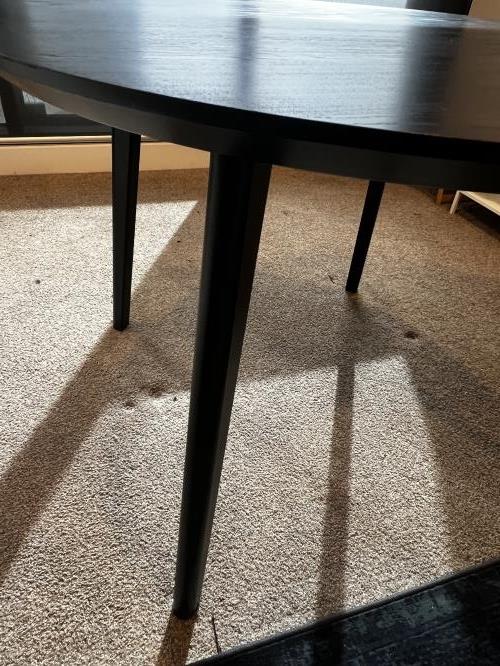 Second-hand IKEA Round Dining Table - Photo 6)