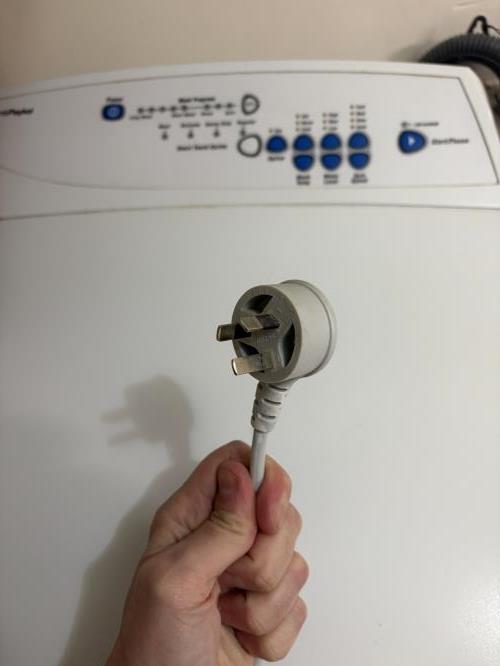 Second-hand Fisher & Paykel 5.5kg Top Load Washing Machine - Photo 6)