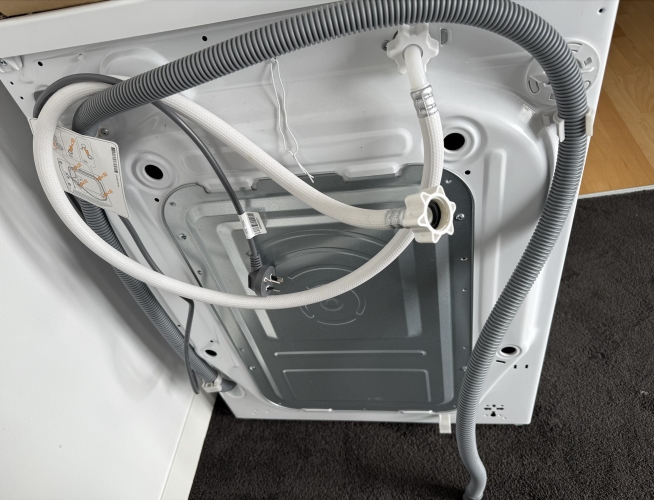 Second-hand LG 10kg / 6kg Washer-Dryer Combo - Photo 6)