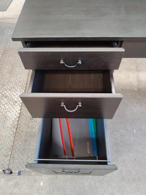 Second-hand IKEA Office Desk - Photo 6)