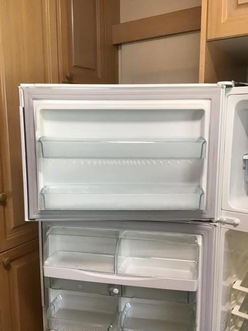 Second-hand Westinghouse 420L Top Mount Fridge - Photo 6)