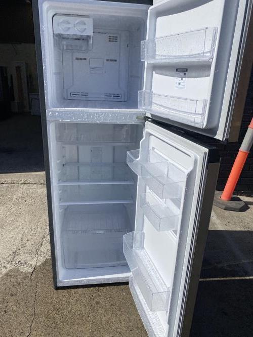 Second-hand Westinghouse 276L Top Mount Fridge - Photo 7)