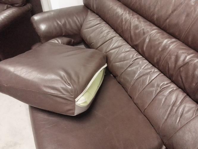 Second-hand Three Seater Sofa with 2 Armchairs and Foot Stool - Photo 7)