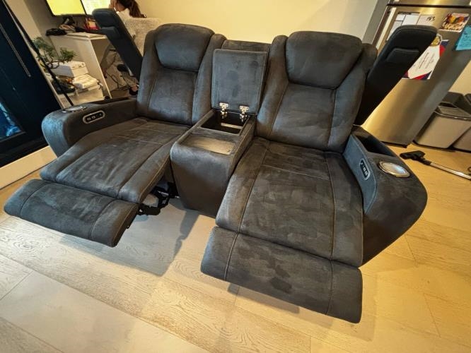 Second-hand Amart Sentinel MK2 Electric Recliner Sofa - Photo 7)