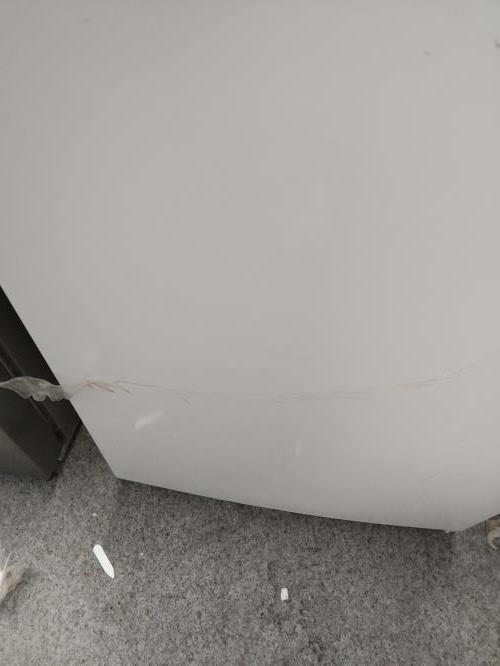 Second-hand Chiq 202L Top Mount Fridge - Photo 7)