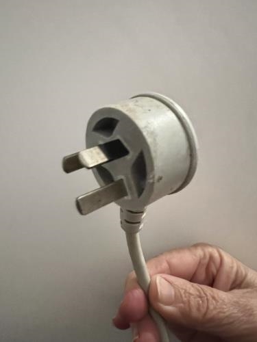 Second-hand Fisher & Paykel 404L Bottom Mount Fridge - Photo 7)