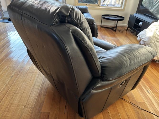 Second-hand Electric Recliner Sofa with matching Armchair - Photo 7)