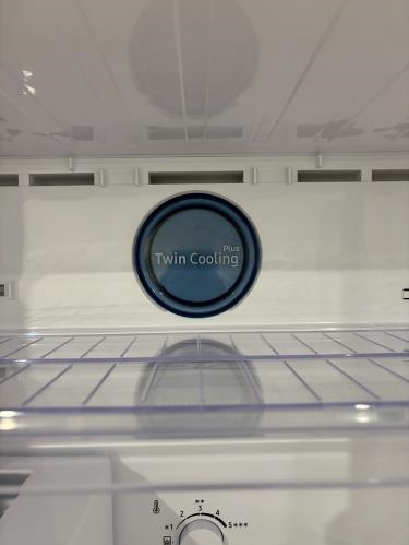 Second-hand Samsung 400L Top Mount Fridge - Photo 7)