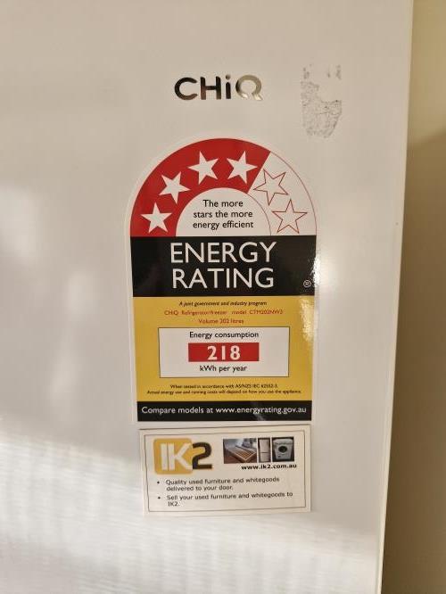 Second-hand Chiq 202L Top Mount Fridge - Photo 7)