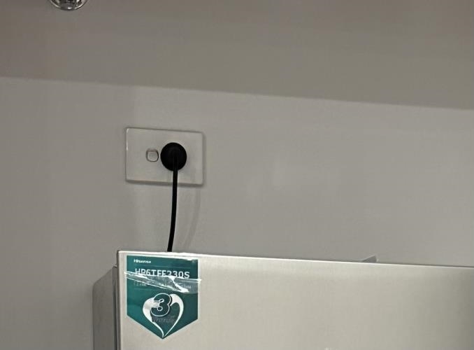 Second-hand Hisense 230L Top Mount Fridge - Photo 7)