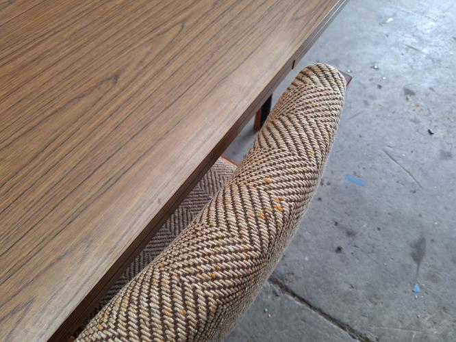 Second-hand Extendable Dining Table with 4 Chairs - Photo 7)