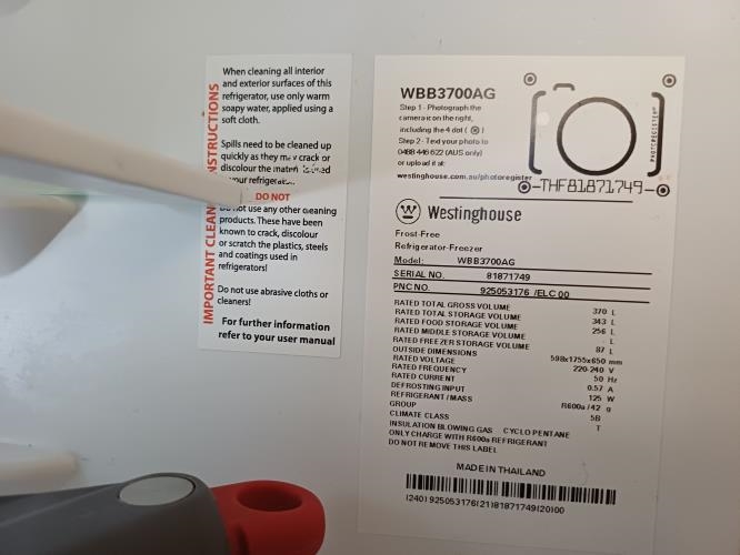 Second-hand Westinghouse 370L Bottom Mount Fridge - Photo 7)