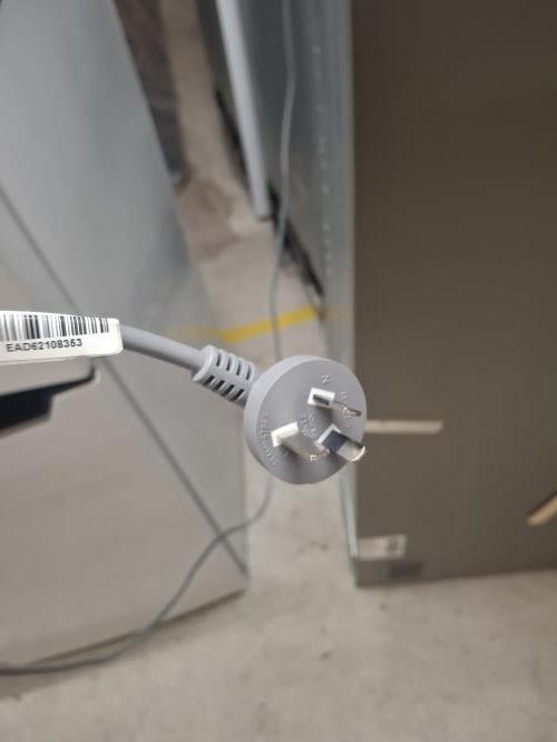 Second-hand LG 335L Bottom Mount Fridge - Photo 7)