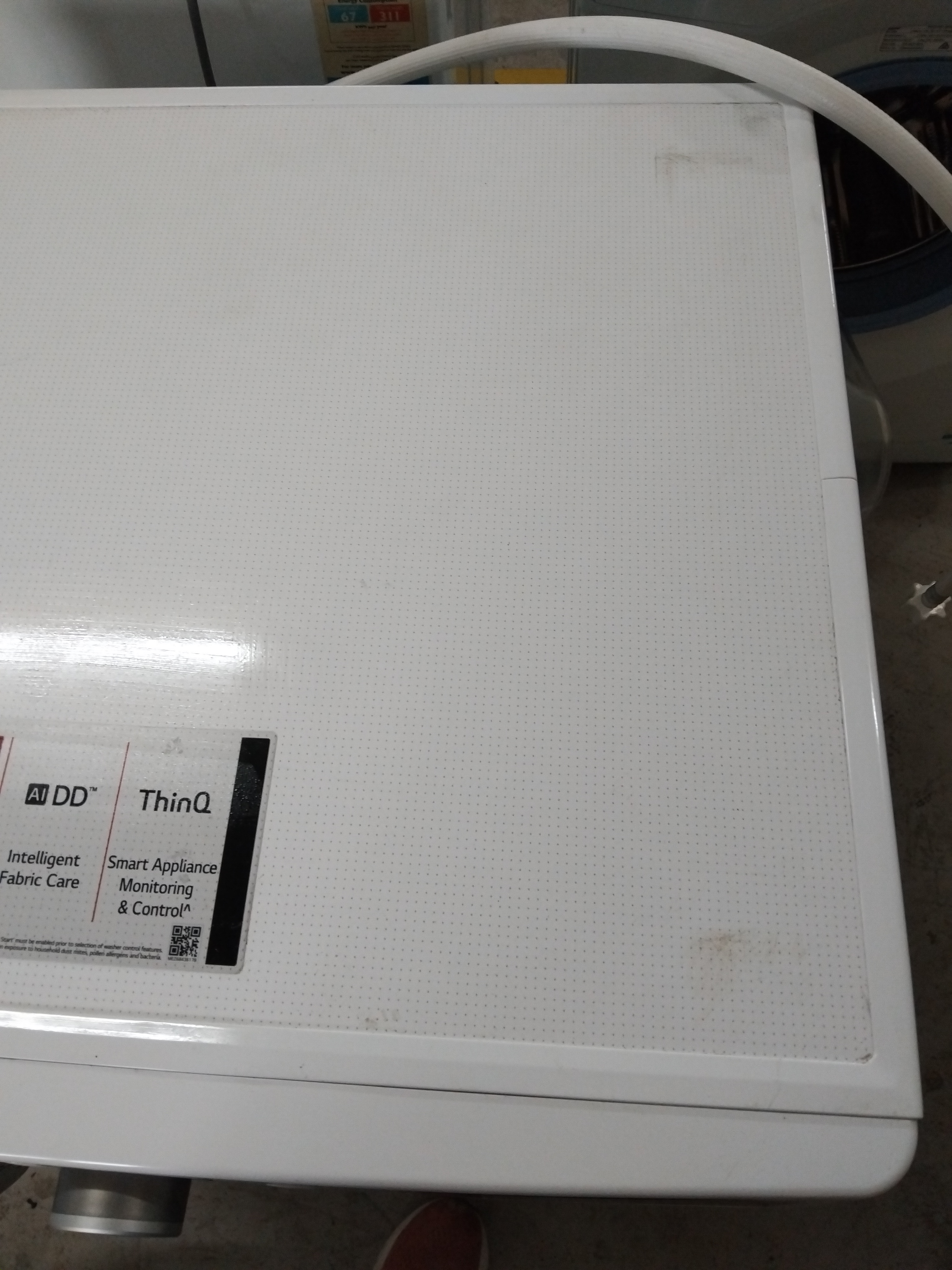 Second-hand LG 9kg Front Load Washing Machine - Photo 7)