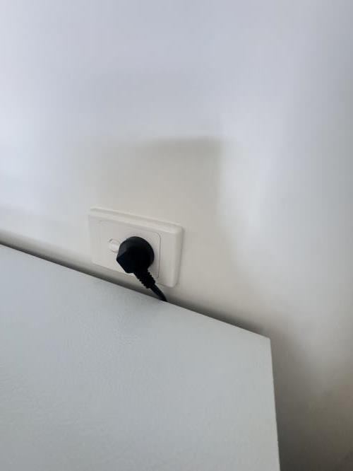 Second-hand Hisense 205L Top Mount Fridge - Photo 7)