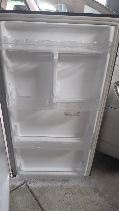 Second-hand Samsung 230L Top Mount Fridge - Photo 7)