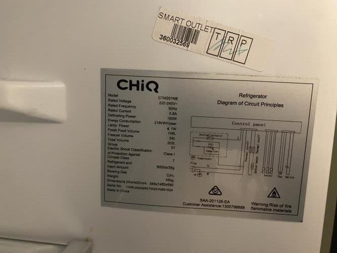 Second-hand Chiq 202L Top Mount Fridge - Photo 7)
