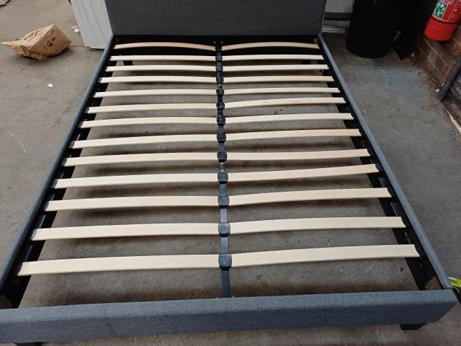 Second-hand Queen Size Bed Frame - Photo 7)
