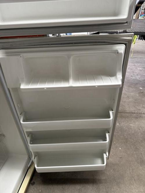 Second-hand Kelvinator 350L Top Mount Fridge - Photo 7)